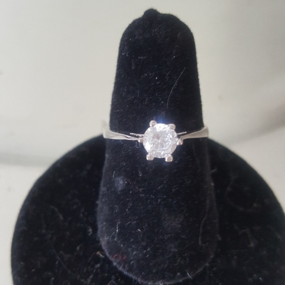 Unbranded Jewelry - Christmas Engagement Ring Size 6 Solitaire Cubic Zirconia Gold Plated Brand New